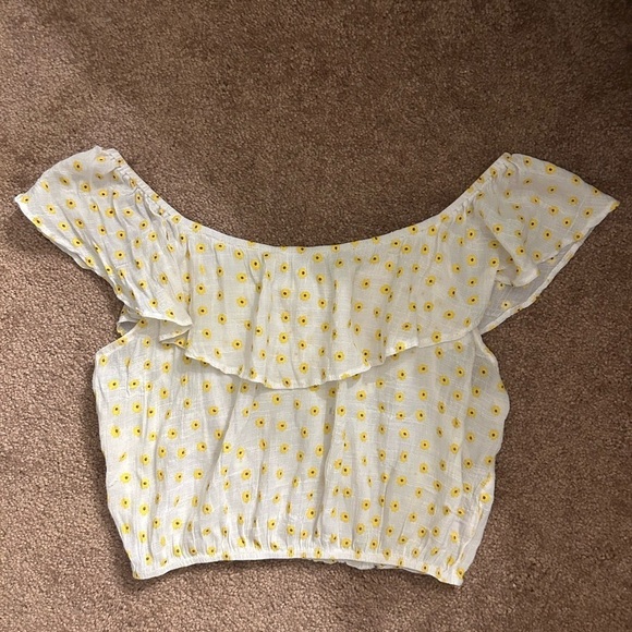 Off the Shoulder Floral Crop Top - Picture 2 of 5